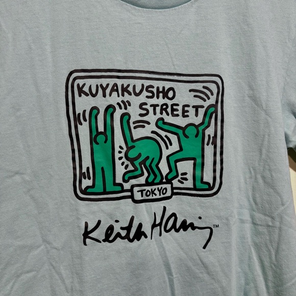 Uniqlo X Keith Haring Tokyo Japan Kuyakusho Street Teal Blue Green Tee Medium - Picture 2 of 5